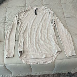 Lululemon. Size M. Never worn.